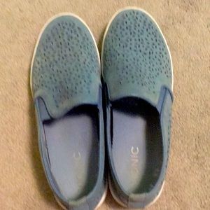 Size 7.5 Vionic Sneakers